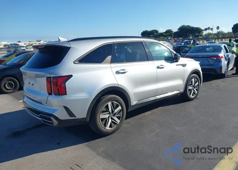 2022 Kia Sorento S z USA, uszkodzony, nr VIN 5XYRL4LC1NG084245